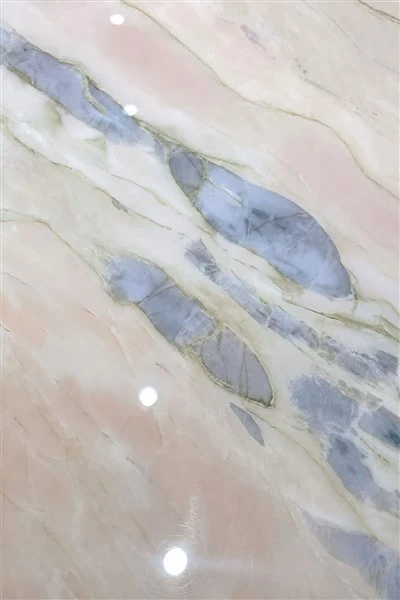 Rosa marmorplatta